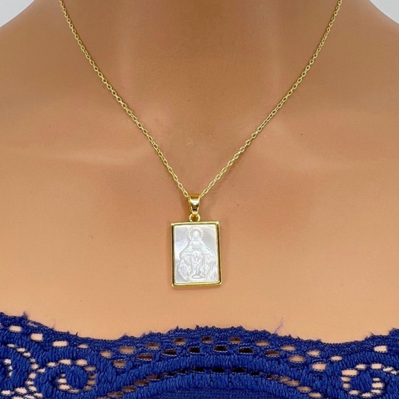 “Our Lady of Grace” Virgin de Guadelupe Mary Mother of Pearl Carved 18K Necklace - Picture 14 of 16